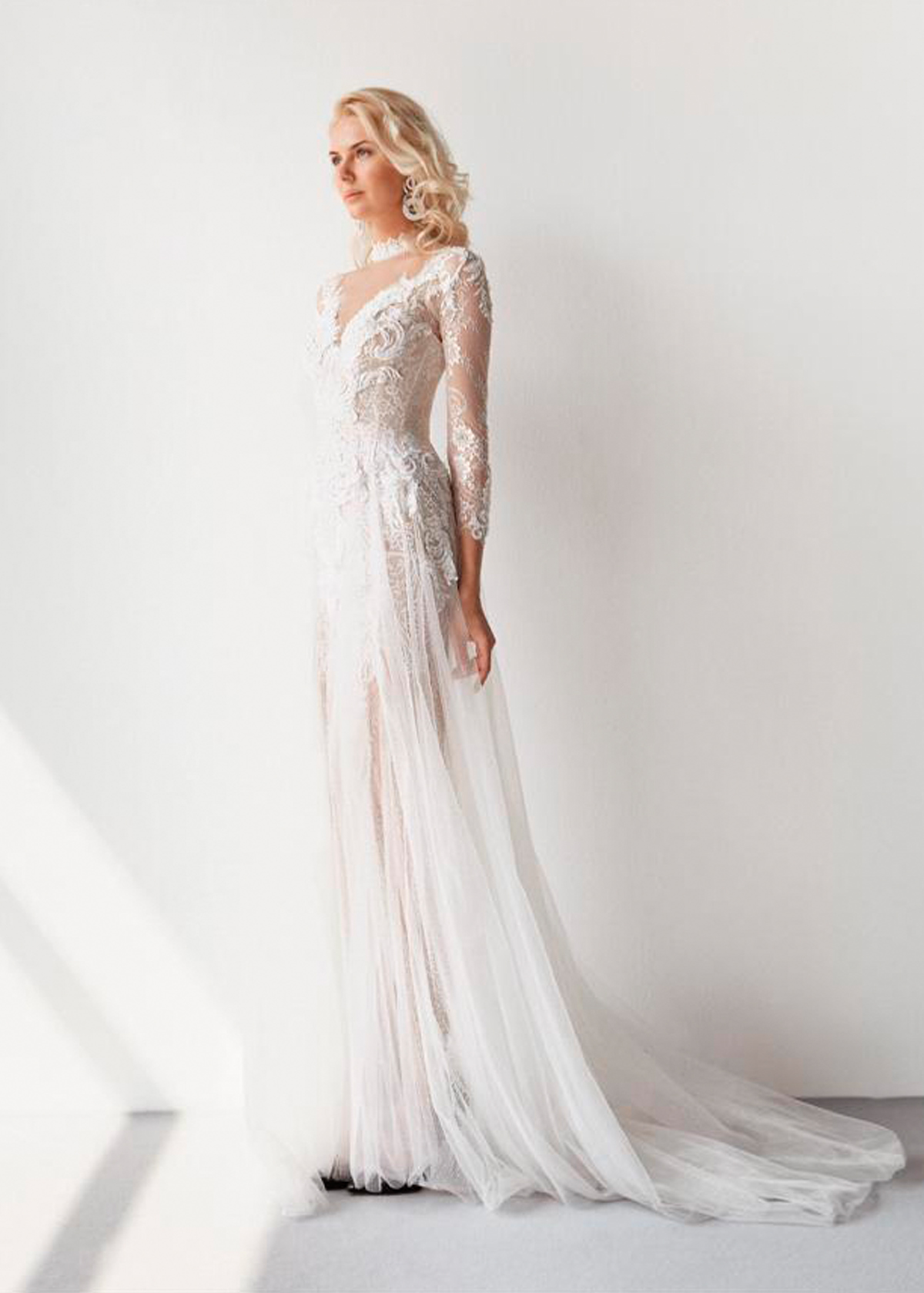 Модель Aurora Gown от Betty Tran